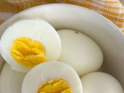 Boiled Egg खाने के हैं शौकीन तो बीच में रखकर खा लें ये एक चीज, 30 दिन में दिखेंगे हैरतअंगेज फायदे a