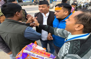 Nainital News: दुकानों का किराया वसूलने पहुंची रेलवे टीम को घेरा, विरोध देखकर बैरंग लौटी, व्यापारियों ने दी चेतावनी