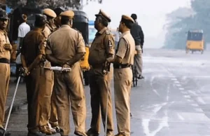 Rudrapur: दबंगों ने कार पर बरसाए तलवार और डंडे…दहशत फैलाई, परिवार ने खुद को घर में बंद कर बचाई जान
