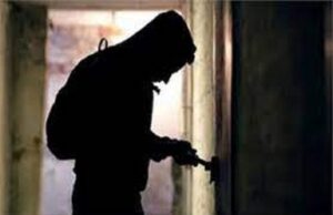 Haldwani: दंपती गया महाकुंभ…बंद मकान से साढ़े चार लाख का माल ले उड़े चोर, गृह स्वामी ने कहा- कोई करीबी ही है