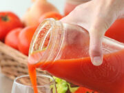 रोजाना पीना शुरू कर दें टमाटर का जूस, मिलेंगे इतने फायदे कि हर कोई पूछेगा आपकी सेहत का राज
