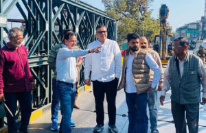 Haldwani: बड़ा सवाल, आखिर कौन खोलकर ले गया बैली ब्रिज के नट-बोल्ट, अधिकारी बोले- सर! एक- दो नहीं, 70 गायब हैं