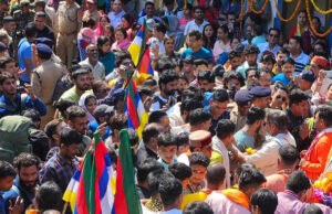 Kedarnath Dham: भैरवनाथ की पूजा के साथ मंदिर के कपाट खुलने की प्रक्रिया शुरू, धाम रवाना हुई बाबा केदार की डोली