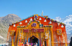 Kedarnath Yatra 2025: टैक्सी-मैक्सी संचालकों के लिए ग्रीन कार्ड अनिवार्य, शटल सेवा और प्रभावी बनाने की तैयारी