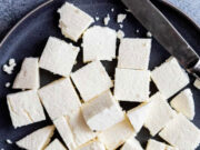 इन 6 सुपरफूड्स में होता है अंडे से कहीं ज्यादा Protein, मजबूत होंगी हड्डियां; वजन भी होगा कम a