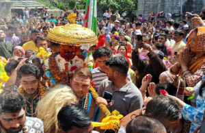 Uttarakhand: भगवान गोपीनाथ से आज्ञा लेकर अपने मंदिर के लिए रवाना हुई रुद्रनाथ की डोली, 18 को खुलेंगे कपाट