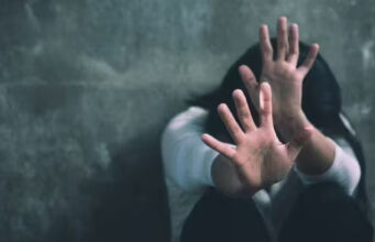 Uttarakhand Crime: किशोरी पर थी दोस्त की गंदी नजर, चारधाम यात्रा का झांसा देकर किया दुष्कर्म, फिर दोस्तों को सौंपा