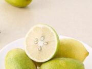 आंख बंद कर रोजाना खा लें एक नींबू, शरीर में आएंगे ऐसे बदलाव कि खुद हैरान रह जाएंगे आप a