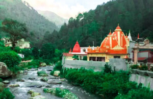 Nainital News: कैंची धाम मेले की तैयारियों को लेकर डीएम वंदना की बैठक, यातायात व सुरक्षा व्यवस्था के दिए निर्देश