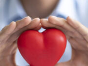 हार्ट कमजोर होने पर शरीर देता है ये 7 चेतावनी, आप भी तो नहीं कर रहे इन्हें अनदेखा करने की गलती a