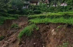 Chamoli News: मूसाउडियार गांव के नीचे बढ़ा भूस्खलन का दायरा, गांव के 17 परिवारों के घरों पर बना है खतरा