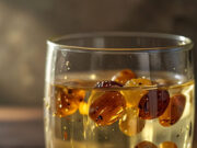 एक महीने तक रोज सुबह पीजिए काली किशमिश का पानी, शरीर की कमजोरी होगी दूर; मिलेंगे 7 8