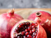 हफ्ते में 3 बार खाएं अनार, पाएं 7 कमाल के फायदे; दिल की बीमारियों का खतरा भी होगा कम 8