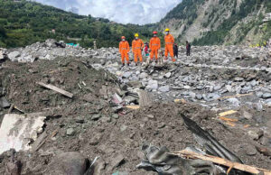 Uttarakhand: धराली आपदा, रेस्क्यू के दौरान हर्षिल से करीब तीन किमी आगे मिला एक शव, सेना का जवान बताया जा रहा