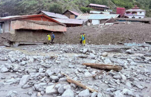 Uttarakhand : प्रदेश में अकेले उत्तरकाशी में 70% बगीचे तबाह, जिले में आपदा निगल गई ग्रामीणों के घर और बाग