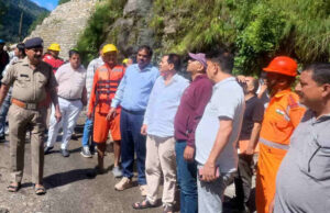 Uttarkashi: मलबा आने से यमुना नदी में बनी झील, बढ़ा खतरा, NDRF-SDRF सहित जिला प्रशासन मौके पर पहुंचा