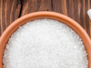 जब शरीर देने लगे 7 संकेत, तो समझ जाएं जरूरत से ज्यादा शुगर ले रहे हैं आप; सेहत पर पड़ सकता है भारी a