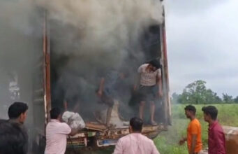 Haridwar: तेज धमाका…चिंगारियां उठीं और देखते ही देखते सड़क किनारे खड़े कंटेनर में लग गई आग, मची अफरातफरी