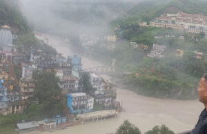 Uttarakhand Weather News: पहाड़ों में तेज दौर की बारिश के आसार, येलो अलर्ट जारी, प्रदेश में 520 सड़कें बंद