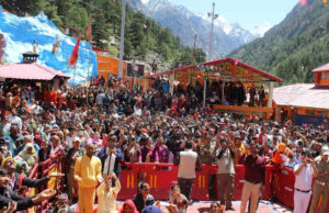 Uttarakhand News: चारधामों के कपाट बंद होने के बाद शीतकालीन यात्रा से भी घूमेगा पर्यटन का पहिया, तैयारियां शुरू