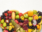 हेल्दी समझकर आप भी खाते हैं ये 8 चीजें, तो संभल जाएं, दिल को बीमार बना रहे हैं ये फूड्स a