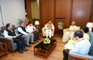 CM Dhami Delhi Visit: वित्त मंत्री से मिले सीएम धामी, केंद्र सरकार से मांगी 7628 करोड़ की चार बड़ी परियोजनाएं