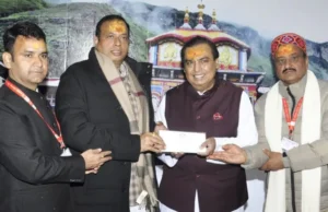 Uttarakhand: केदारनाथ और बदरीनाथ धाम दर्शन करने पहुंचे मुकेश अंबानी, दान में दे दिए इतने करोड़ रुपये, बोले- आवश्यकता होगी तो…