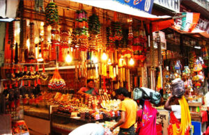 Diwali 2025: उत्तराखंड में चमका कारोबार, अर्थव्यवस्था को मिलेगी रफ्तार, ऑटोमोबाइल बाजार में भी हुई बढ़ोतरी