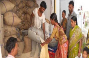Uttarakhand News: नौ हजार राशन विक्रेताओं को दीपावली से पहले मिल सकता है तोहफा, लाभांश बढ़ोतरी के निर्देश