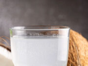 सुपरहेल्दी नारियल पानी भी बन सकता है खतरा? इन 7 लोगों को नहीं करनी चाहिए पीने की गलती 7