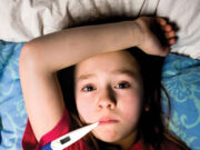 बार-बार बीमार पड़ रहा है आपका बच्चा? तो हल्के में न लें, हो सकते हैं 7 खतरनाक कारण 7