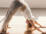 रोज शाम को सिर्फ 15 मिनट करें ये 6 योगासन, दिनभर की थकान होगी दूर, बॉडी हो जाएगी रिलैक्स a