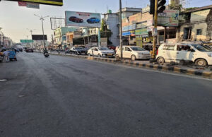 Haldwani News: नक्शे पर नहीं, लेकिन सांसें अटकाने वाला सच…सड़क की लेन में 6 फुट का फर्क क्यों? किसने की यह ‘गणित’
