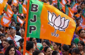 Bihar Election Result: एनडीए की प्रचंड जीत पर उत्तराखंड में भाजपाईयों का जश्न, नैनीताल में बंटे लड्डू-बर्फी