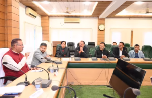 Mussoorie: 24 से 29 दिसंबर तक होगा विंटरलाइन कार्निवाल, तैयारियों को लेकर कैबिनेट मंत्री ने की बैठक