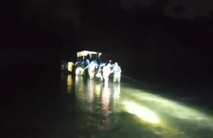 Dehradun News: बोसान क्षेत्र में यमुना नदी में फंसे तीन व्यक्ति, एसडीआरएफ ने किया रेस्क्यू