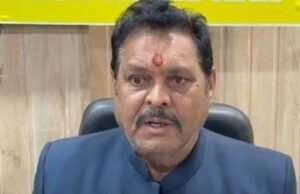 Uttarakhand: हाईकोर्ट से राहत के बाद पूर्व विधायक राठौर घर लौटे, बोले-अंकिता के नाम पर राजनीति कर रही कांग्रेस