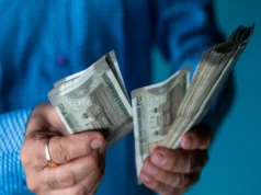 Uttarakhand: उत्तरकाशी में दस हजार रुपए की रिश्वत लेते अमीन गिरफ्तार, मुआवजा दिलाने के नाम पर की थी मांग