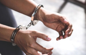 Uttarakhand: नाबालिग के वाहन चलाने पर पिता गिरफ्तार, कोर्ट में पेश न होने पर हुई कार्रवाई