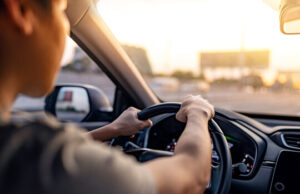 Uttarakhand: पिता की कार के पहिये के नीचे दबने से मासूम की हुई मौत, दर्दनाक घटना से परिवार में मचा कोहराम