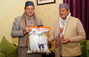 Uttarakhand: राजनीति में चावल की खुशबू…हरीश रावत के घर पहुंचे सीएम धामी, जहां लगाया था हल वहां हुई अच्छी फसल