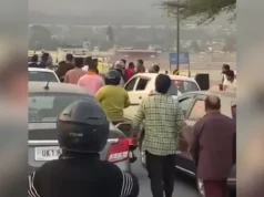 Uttarakhand: यमुना पुल पर वन विभाग के SDO को दौड़ा-दौड़ाकर पीटा