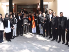 Nainital News: राजस्व न्यायालयों में अनियमितता से भड़के अधिवक्ताओं का प्रदर्शन