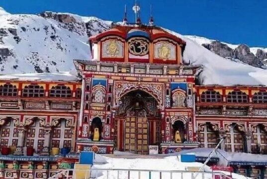 बदरीनाथ मास्टर प्लान: पौराणिक स्थलों और कॉरिडोर के कार्यों का होगा निरीक्षण, सीएस को सौंपी जाएगी रिपोर्ट