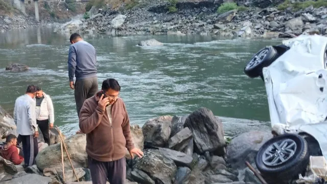 Champawat-Car-Accident-1773659739062_v (1)