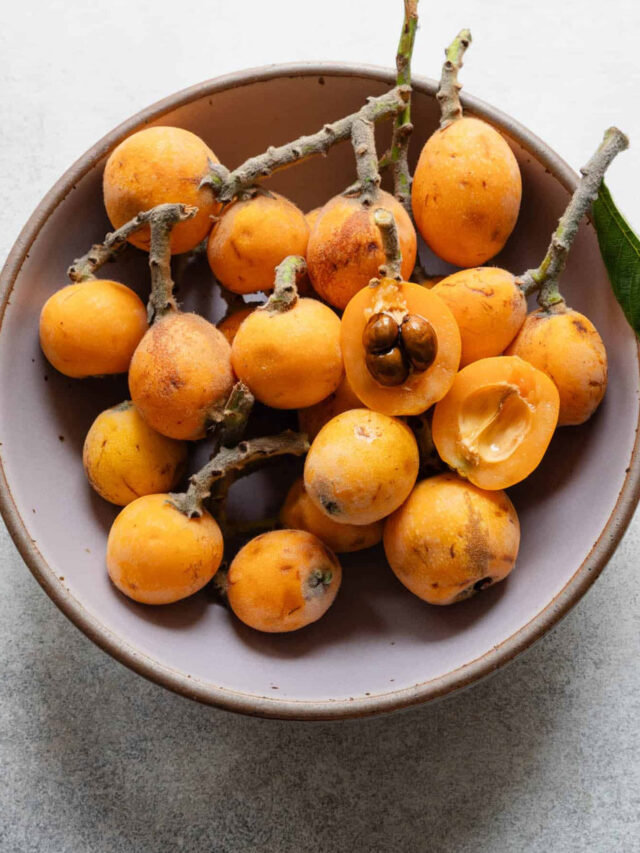 महंगे सुपरफूड्स को भूलें, दिल और सेहत के लिए संजीवनी बूटी जैसा है लोकाट फल