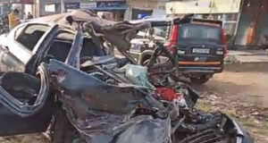 UP: मुरादाबाद में भीषण हादसा, नैनीताल जिले के चार युवकों की जान गई, ट्रैक्टर-ट्रॉली में घुसी तेज रफ्तार कार