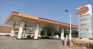 Uttarakhand: हल्द्वानी में गहराया संकट, पेट्रोल पंपों पर तेल की किल्लत, कुछ में 300 रुपये तक की लिमिट तय