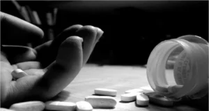 Uttarakhand: कर्ज के दबाव में प्रॉपर्टी डीलर ने की आत्महत्या, रकम लेने घर पहुंचने लगे थे लोग, परिवार में कोहराम