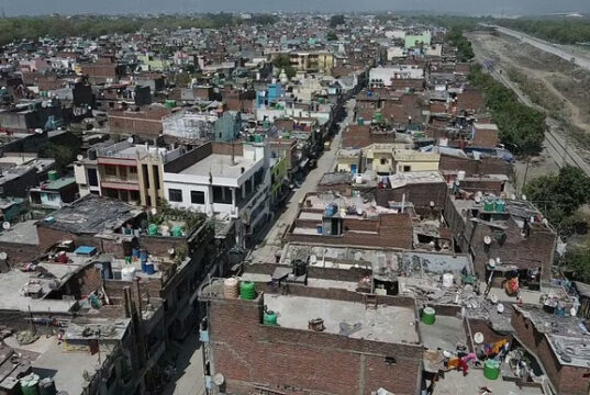 Uttarakhand: बनभूलपुरा रेलवे भूमि मामला, 28 अप्रैल को अगली सुनवाई, कोर्ट में देनी होगी पीएमएवाई के पात्र व अपात्रों की सूची